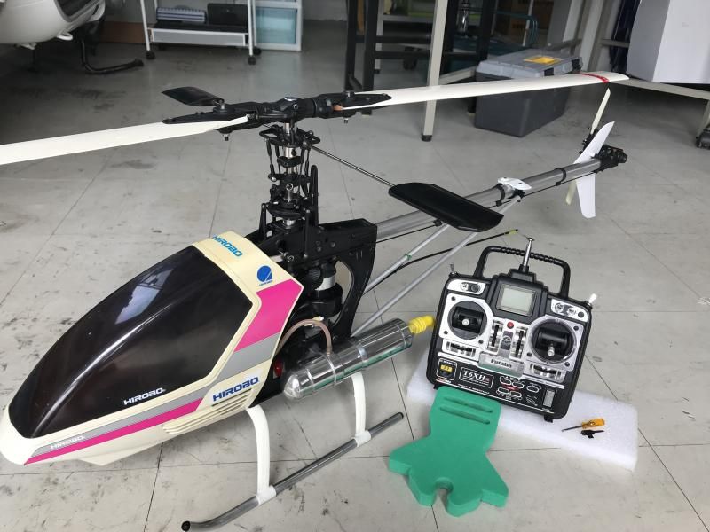 HIROBO シャトルPlus＋2 双葉T6XHs付 飛行調整済 中古
