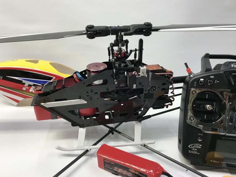 T-REX470LP＋フタバT10J ＋リポ2本付 飛行調整済 新品同様 - ラジコン