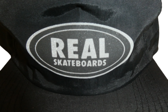 本当に信頼出来る店 OVAL SKATEBOARDS REAL ADJ オーバルロゴ リアル SNAPBACK 服&ファッション小物
