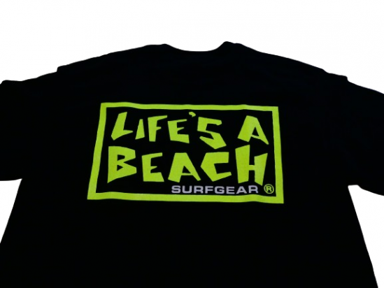 LIFE'S A BEACH ライフズアビーチ LAB ロゴ プリント Tシャツ LIFE'S A BEACH ライフズアビーチ LAB ロゴ プリント Tシャツ