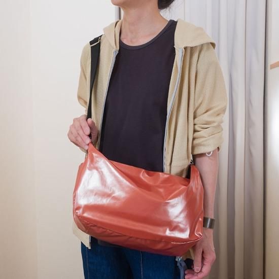 jack gomme(ジャックゴム) ナイロンショルダーバッグ LIRIS rust jack gomme(ジャックゴム) ナイロンショルダーバッグ LIRIS rust