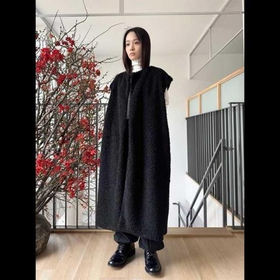 Honnete [オネット] ダブルフェイスボアロングベスト ブラック - リン