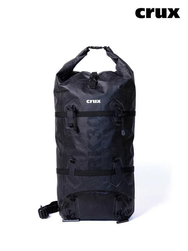 最前線の CRUX RK30ℓ完全防水バックパッ30L 黒(旧モデル 登山用品