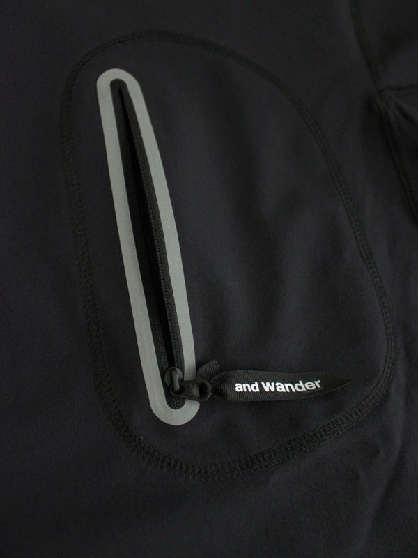 andwander｜アンドワンダー Women's hybrid warm pocket hoodie #black