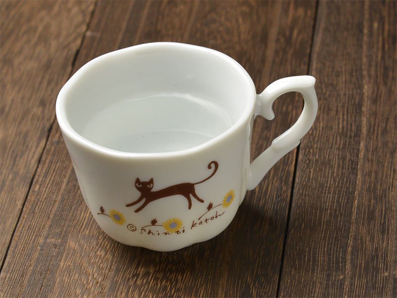 陶器の可愛いミニマグ　デザートカップ