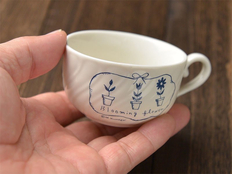 陶器の可愛いミニマグ　デザートカップ
