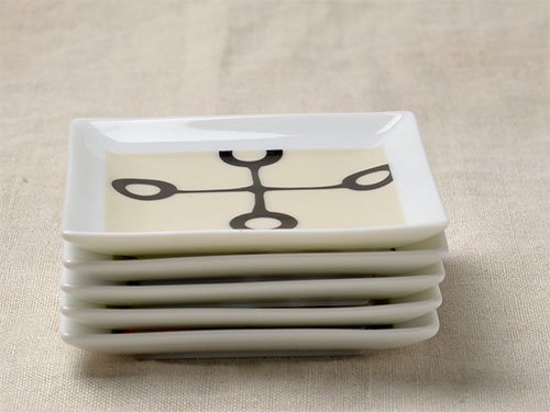 shinzikatoh シンジカトウ　デザイン　お洒落カッコいい　コアシリーズ　COREスクエアプレートE　陶器の小皿