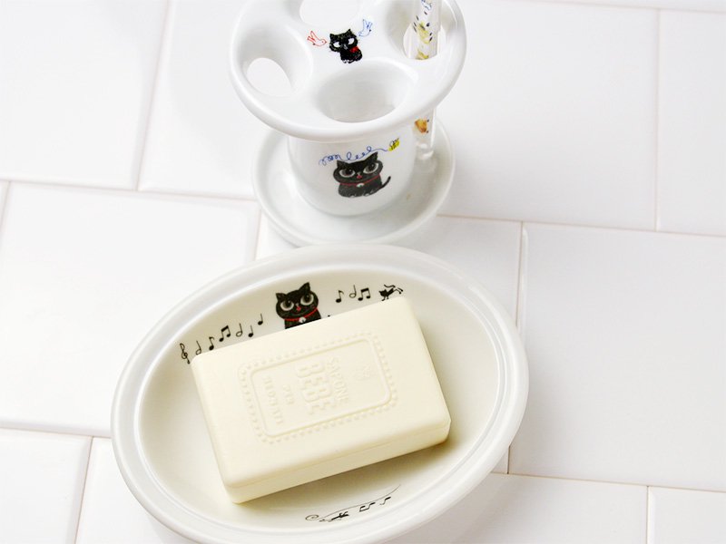 Shinzikatoh シンジカトウデザイン　黒猫のイラスト　陶器のソープデッシュ　石鹸置き