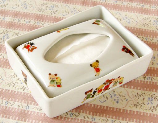 shinzikatoh シンジカトウ デザイン　ほのぼのしたくまのデザインが可愛い　陶器のポケットティッシュケース