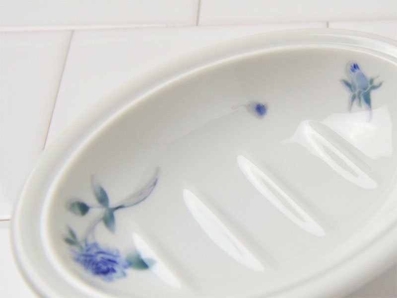 Shinzikatoh シンジカトウデザイン　青いバラのイラストがおしゃれ　陶器のソープデッシュ　石鹸置き