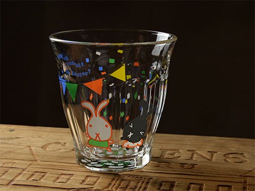 Shinzikatoh シンジカトウデザイン　ウサギのイラストがとってもかわいいガラスのコップ