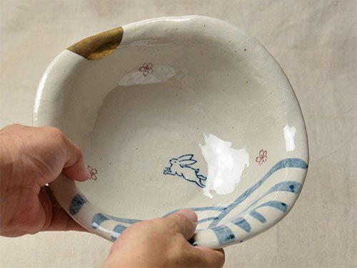 数量限定 Shinzikatoh シンジカトウ デザイン 貴重な手書きの陶器 月待ちうさぎ シリーズの深鉢です