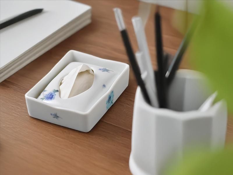  ߤΤǥξ֤줿ƫΥݥåȥƥå奱ˤ򤤥ΡȤȥڥ󡢱¦ˤ򤤥ڥΩƤ˱ɮ֥饷ΩƤƤ롣ˤϴտʪФŻٶڡ֤줿ʤͻҡ