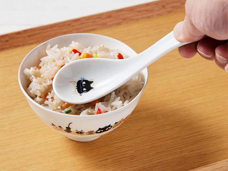 金属アレルギー対応！滑らかな口当たりの陶磁器スプーン アニー