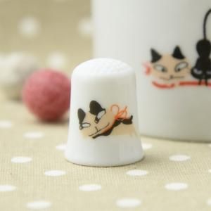 お買い得！陶磁器製 鳥と花のシンブル（指貫）11個セット 指ぬき 指貫 蝶々(1) シンブル 手芸用品 コレクション : 白い