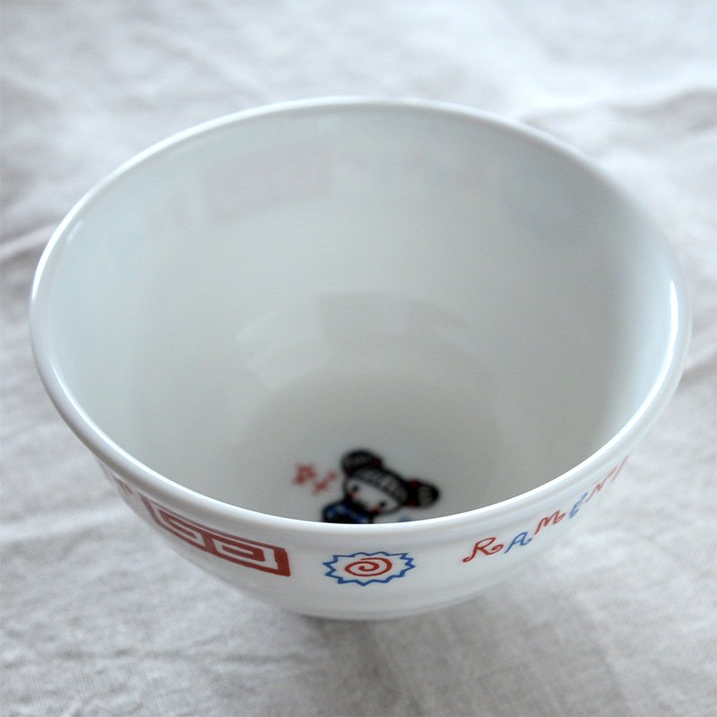 シンジカトウ 陶器の内側にもかわいい女の子のイラストがついた お茶碗