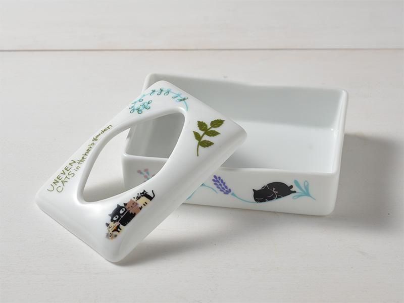 カトウシンジ陶器製ティッシュボックス 花と動物柄 カトウシンジ陶器製ティッシュボックス 花と動物柄