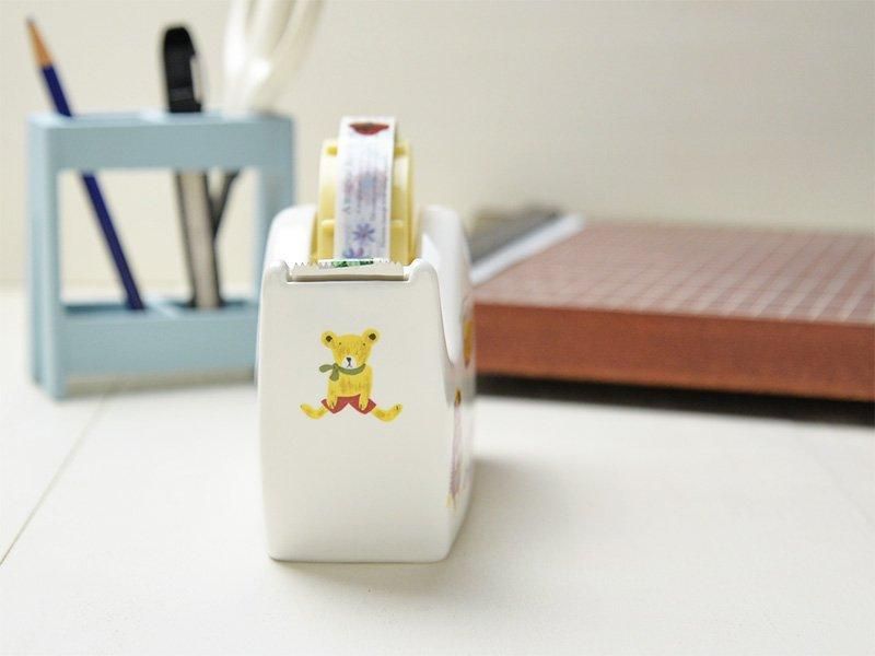 Shinzikatoh シンジカトウデザイン レトロなデザイン くまのイラストが可愛い 陶器のテープカッター 台 ゼルポティエ Shinzikatoh シンジカトウデザイン レトロなデザイン くまのイラストが可愛い 陶器のテープカッター 台 ゼルポティエ