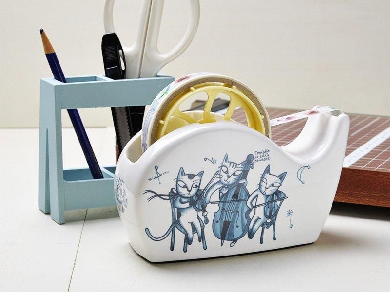 シンジカトウデザイン ヴァイオリンやチェロを演奏する猫のイラストが