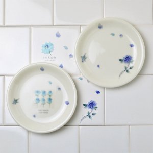 Shinzi Katoh シンジカトウ 花言葉「夢かなう」<br>ブルーのローズ柄がお洒落な陶器のお皿<br>ブルーローズシリーズ　ROSE　カフェプレート各種　美濃焼　日本製　