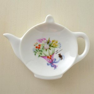 可愛い食器 シンジカトウ　綺麗な花束のデザイン　陶器の小皿　SAティートレー