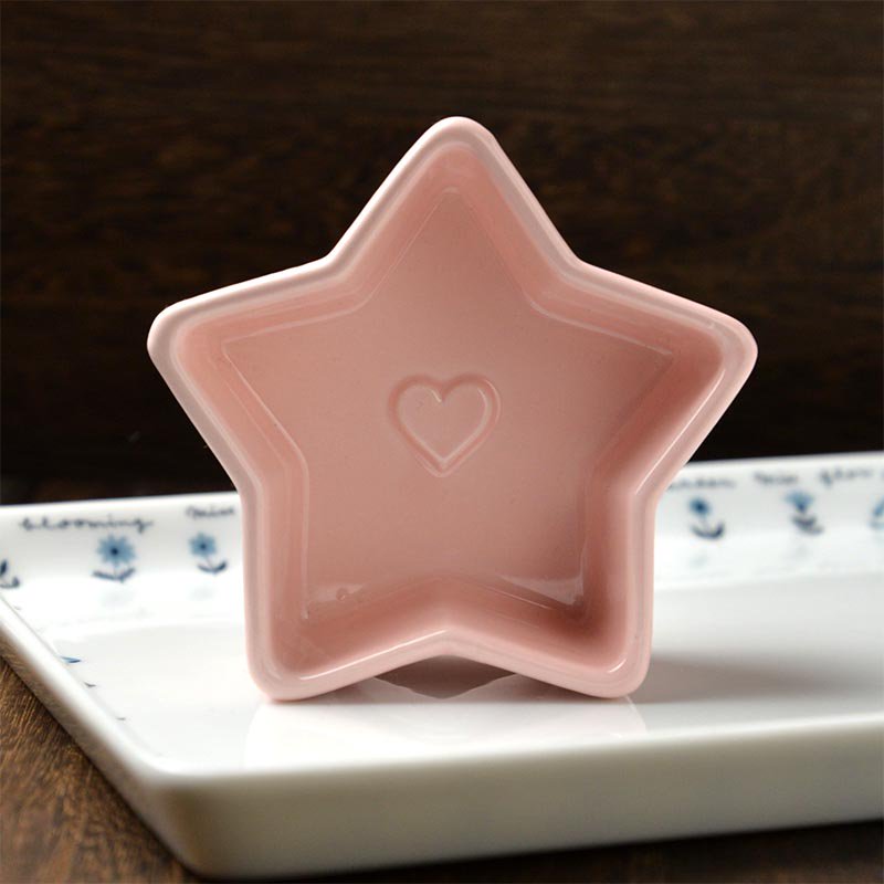 おうち時間が楽しい　かわいい　星の形の陶器　ピンク色　美濃焼