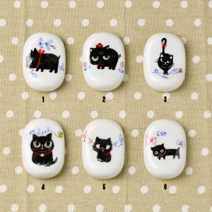 Shinzi Katoh　Nekocoシリーズ　黒猫のイラストが可愛い　陶器の箸置き