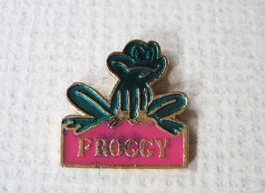 Vintage Frog Pin Brooch 