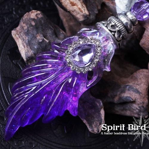 精霊鳥の羽』ペンダント - ファンタジー雑貨-魔法と神話・天体