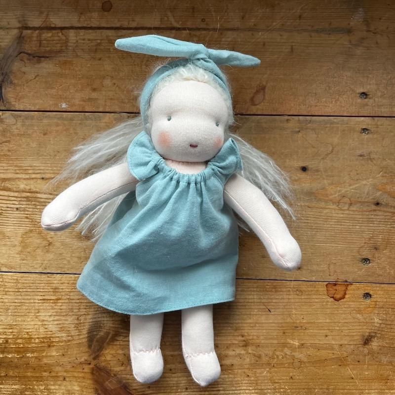 ウォルドルフ人形 手作り人形 Waldorf Doll Riley 30cm 柔らかい 女の子