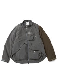 <img class='new_mark_img1' src='https://img.shop-pro.jp/img/new/icons43.gif' style='border:none;display:inline;margin:0px;padding:0px;width:auto;' />【CMF OUTDOOR GARMENT】 OVERLAY JACKET (2WAY ナイロンジャケット) Charcoal