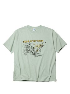 <img class='new_mark_img1' src='https://img.shop-pro.jp/img/new/icons1.gif' style='border:none;display:inline;margin:0px;padding:0px;width:auto;' />【RADIALL】 YEAR OF THE TIGER - CREW NECK T-SHIRT S/S (渋川清彦 共作 S/S Tシャツ) Sage Green