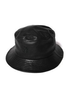 <img class='new_mark_img1' src='https://img.shop-pro.jp/img/new/icons43.gif' style='border:none;display:inline;margin:0px;padding:0px;width:auto;' />【CALEE】 CAL LOGO LEATHER BUCKET HAT (レザー バケットハット) Black