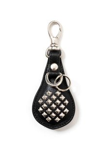 <img class='new_mark_img1' src='https://img.shop-pro.jp/img/new/icons1.gif' style='border:none;display:inline;margin:0px;padding:0px;width:auto;' />【CALEE】 STUDS LEATHER ASSORT KEY RING ＜TYPE II＞ A (スタッズ レザー キーリング) Black