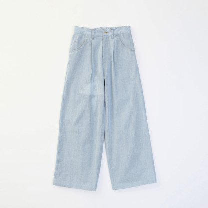 <img class='new_mark_img1' src='https://img.shop-pro.jp/img/new/icons47.gif' style='border:none;display:inline;margin:0px;padding:0px;width:auto;' />VICTIM / WIDE DENIM PANTS. L.BLUE
