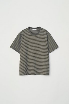 VICTIM / S/S BORDER TEE (OLVWHT)