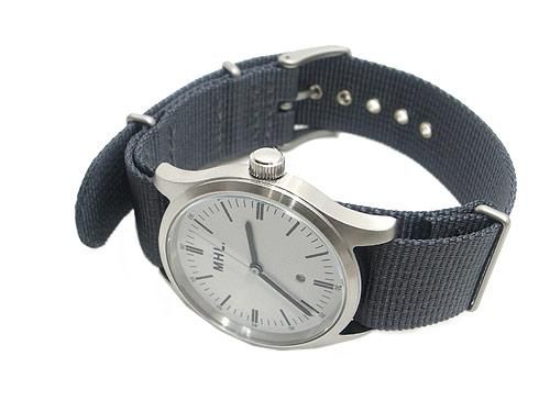 MHL. MILITARY WATCH 030WHITE