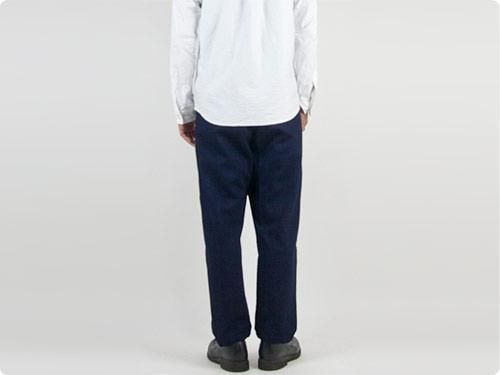 maillot C/W denim tuck tapered pants INDIGO