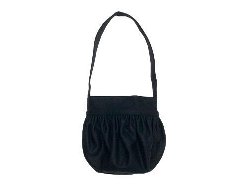 Atelier d'antan Carolʥ Round Bag Wool BLACK