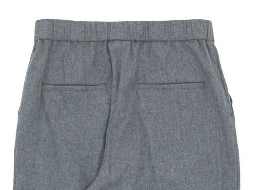 TOUJOURS Tapered Tuck Trousers LIGHT GRAY TM27RP03