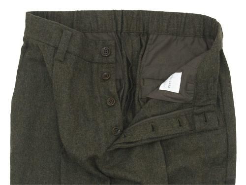 TOUJOURS Tapered Tuck Trousers OLIVE BROWN TM27RP03