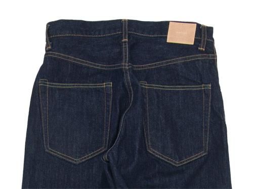 HATSKI Wide Tapered Denim One Wash