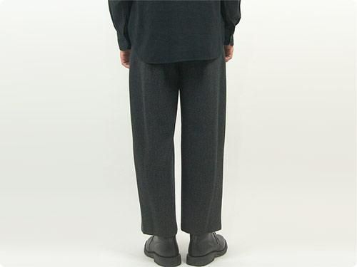 Charpentier de Vaisseau Bryan 2Tuck Pants GRAY x BLACK