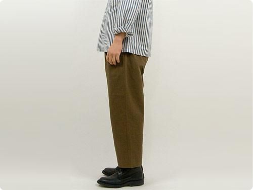 セール YAECA コットンツイル タックパンツ BROWN 〔メンズ