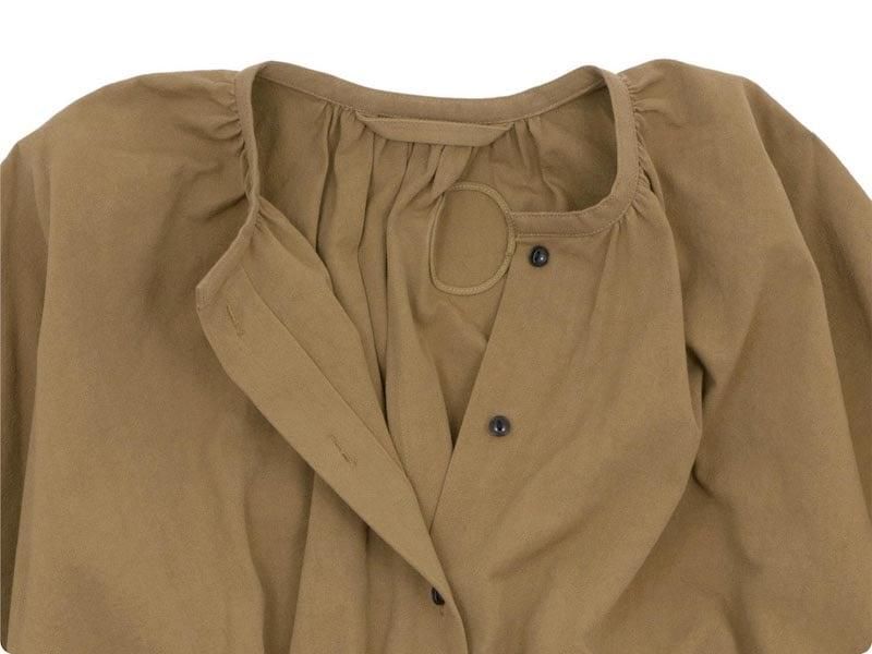Atelier d'antan Meurentʥࡼ dolman gathered one-piece KHAKI
