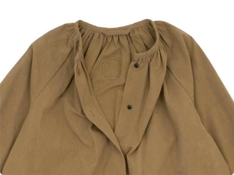 Atelier d'antan Rousseauʥ륽 atelier coat KHAKI
