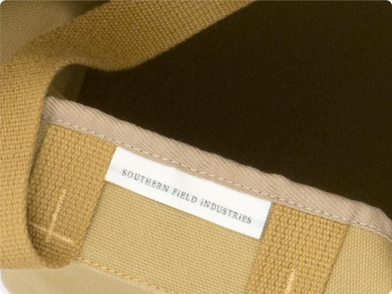 SOUTHERN FiELD INDUSTRiES Day Bag Khaki