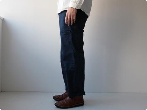 EEL EEL'S ٥ 27 NAVY
