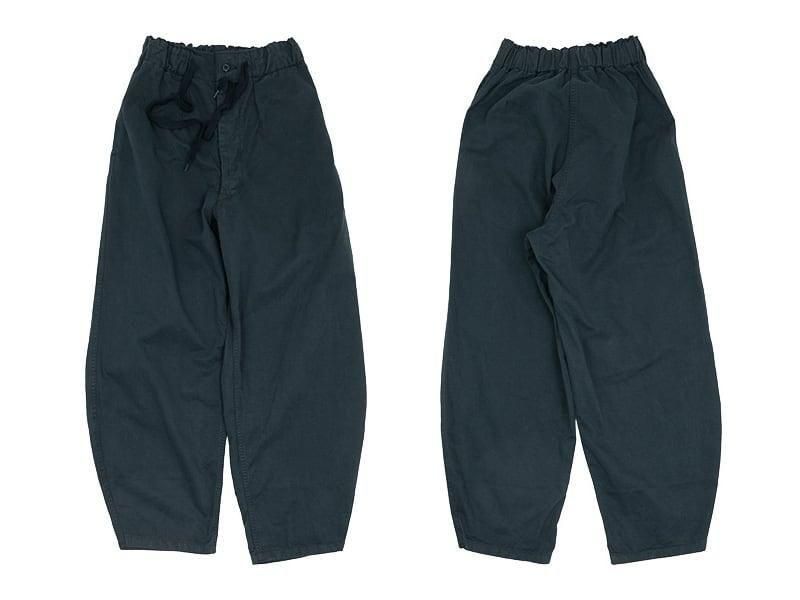 TUKI banana legs peach face twill garment dyed 26green