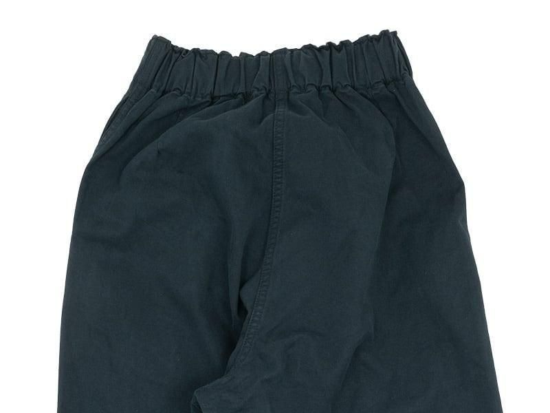 TUKI banana legs peach face twill garment dyed 26green